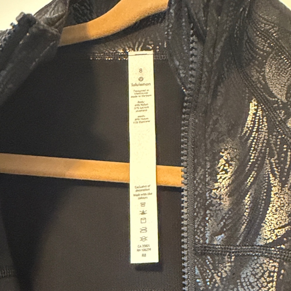 Lululemon Define Jacket Shine for Women - Picture 4 of 5